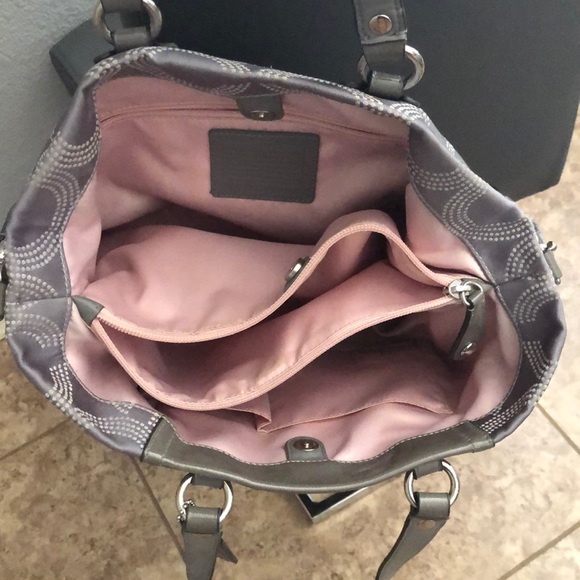 Coach Purse and matching wallet - Picture 4 of 9